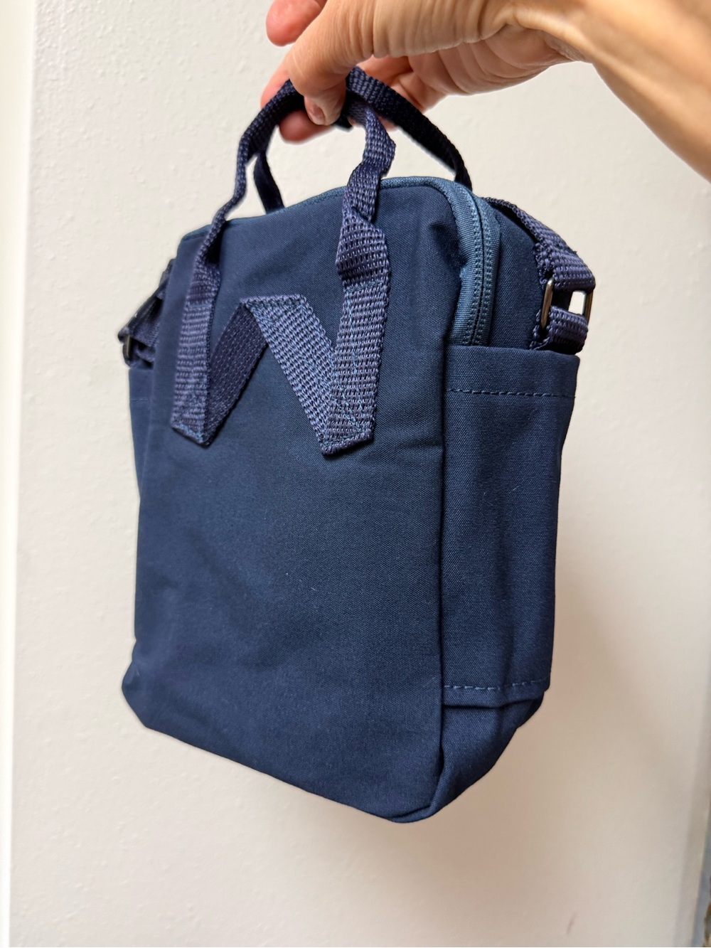 Fjallraven Kanken Mini Crossbody Bag in Dark Blue with Red Logo - Picture 5 of 5